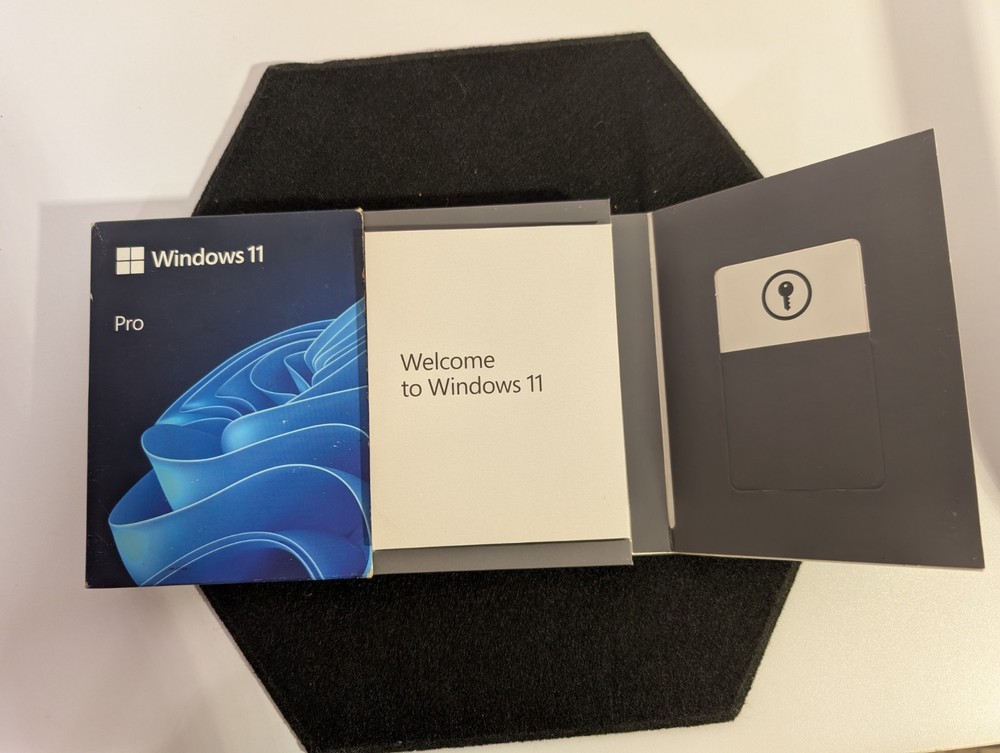 MS Windows 11 Pro 64bit Kit FPP Key & USB Media OPEN BOX BUT NEVER USED