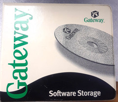 Gateway Storage Binder 2002 w/ Apps & Drivers, Windows 98, Works 99, Money 99