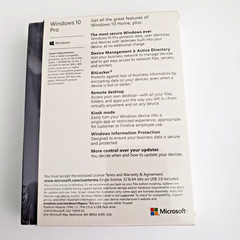Microsoft Windows 10 Professional 32/64-Bit – USB – New Sealed Retail Package